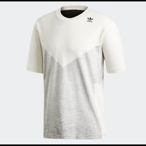 Adidas  T-Shirt
